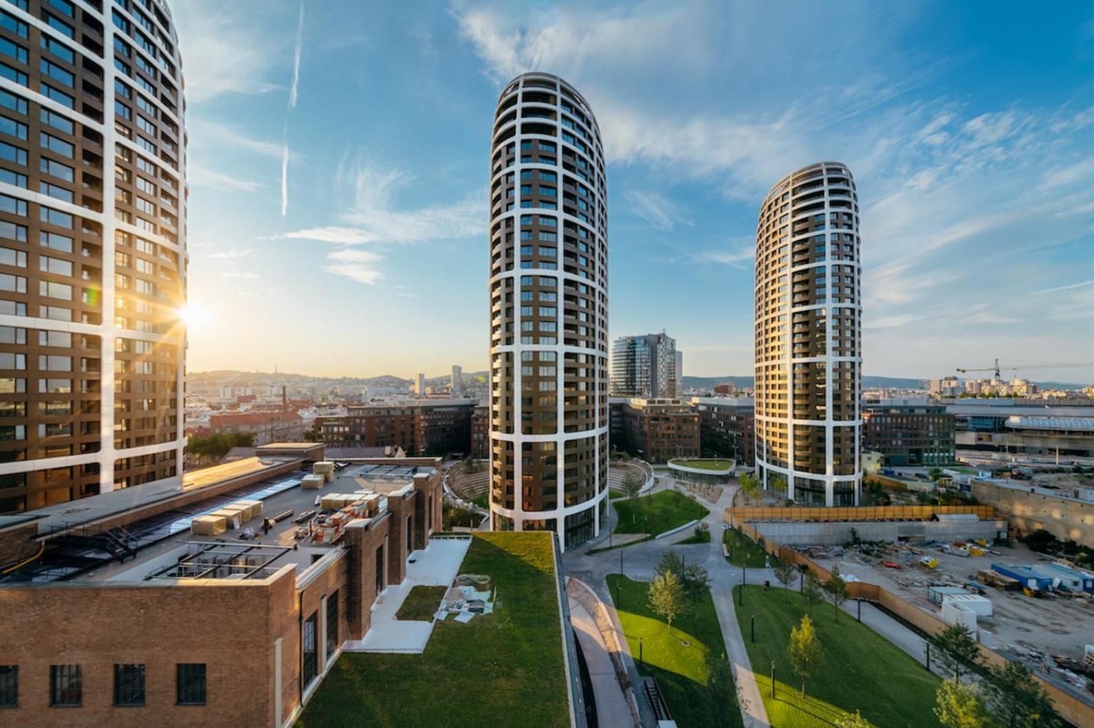 Elegant Escape Apartment II - City Centre 브라티슬라바 외부 사진